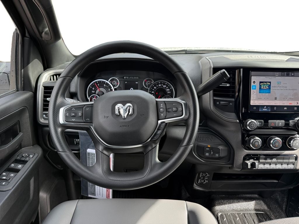 2026 RAM Ram 3500 Chassis Cab RAM 3500 TRADESMAN CREW CAB CHASSIS 4X4 60' CA