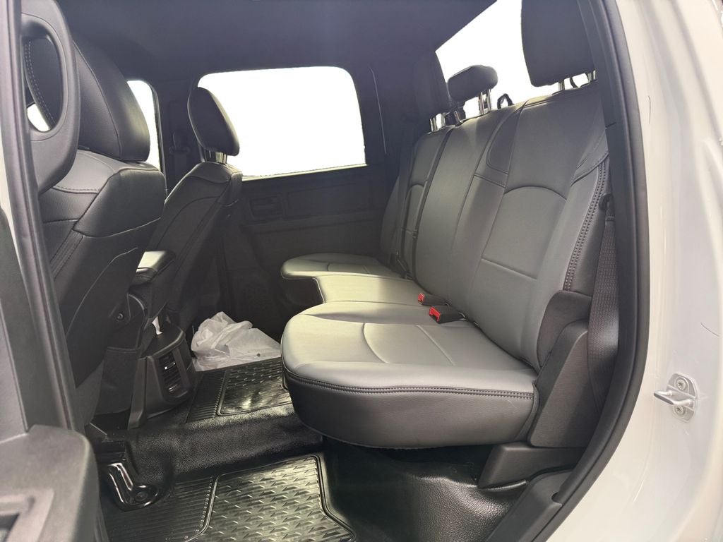 2026 RAM Ram 3500 Chassis Cab RAM 3500 TRADESMAN CREW CAB CHASSIS 4X4 60' CA