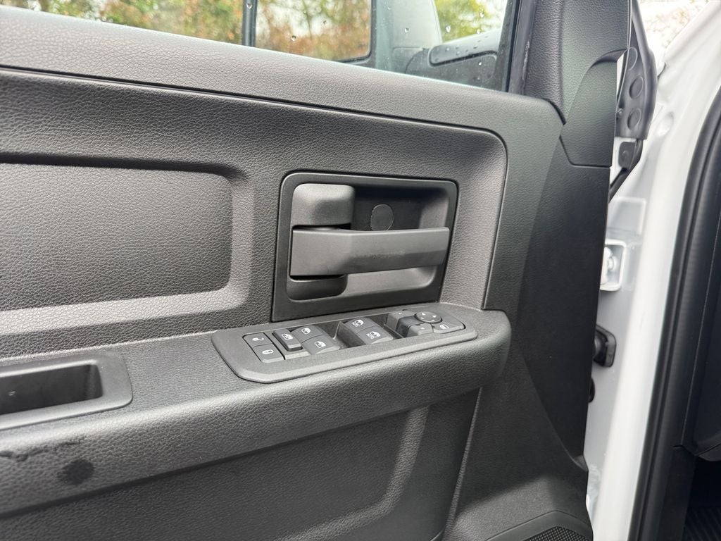 2026 RAM Ram 3500 Chassis Cab RAM 3500 TRADESMAN CREW CAB CHASSIS 4X4 60' CA