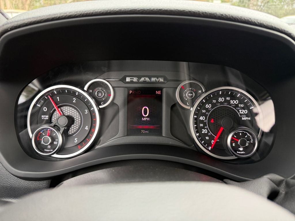 2026 RAM Ram 3500 Chassis Cab RAM 3500 TRADESMAN CREW CAB CHASSIS 4X4 60' CA