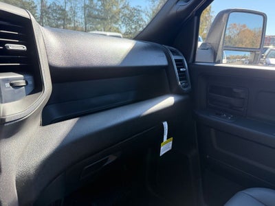 2026 RAM Ram 3500 Chassis Cab RAM 3500 TRADESMAN CREW CAB CHASSIS 4X4 60' CA