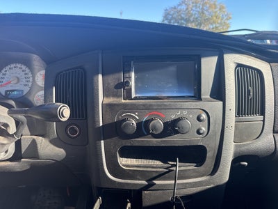 2004 Dodge Ram 3500 SLT/Laramie