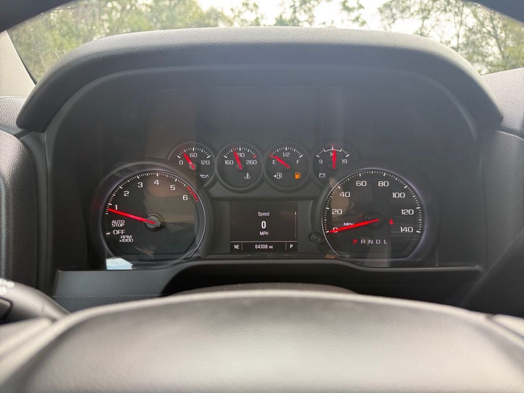 2023 Chevrolet Silverado 1500 2WD Crew Cab Short Bed Custom