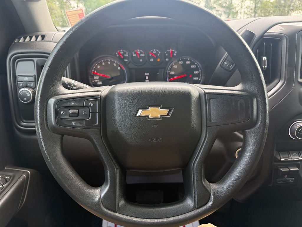 2023 Chevrolet Silverado 1500 2WD Crew Cab Short Bed Custom