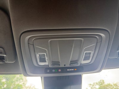 2023 Chevrolet Silverado 1500 2WD Crew Cab Short Bed Custom