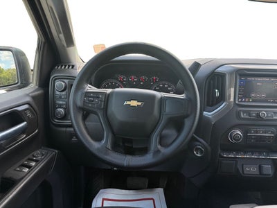 2023 Chevrolet Silverado 1500 4WD Crew Cab Short Bed Custom