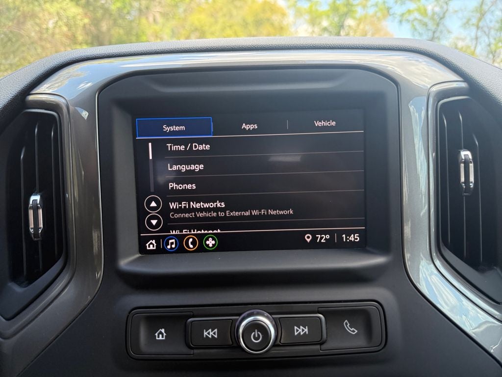 2023 Chevrolet Silverado 1500 4WD Crew Cab Short Bed Custom