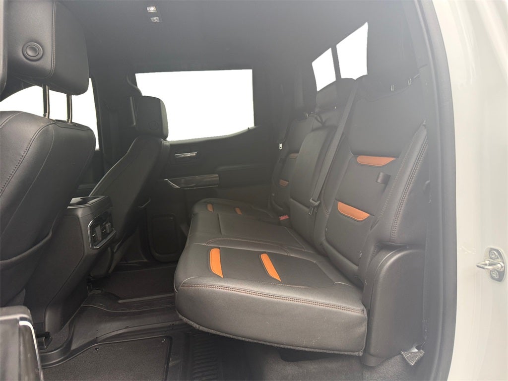 2022 GMC Sierra 1500 Limited 4WD Crew Cab Short Box AT4