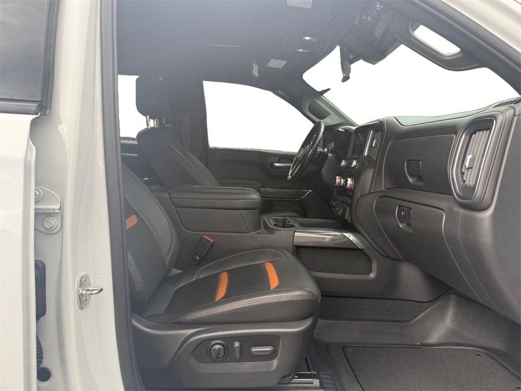 2022 GMC Sierra 1500 Limited 4WD Crew Cab Short Box AT4