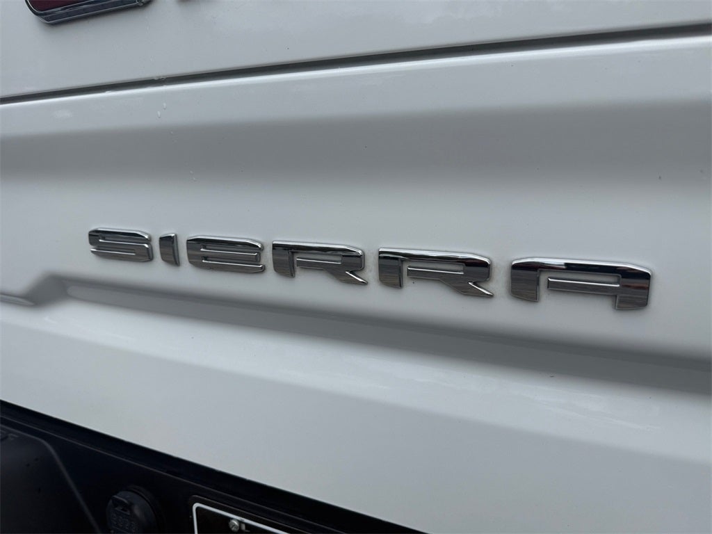 2022 GMC Sierra 1500 Limited 4WD Crew Cab Short Box AT4