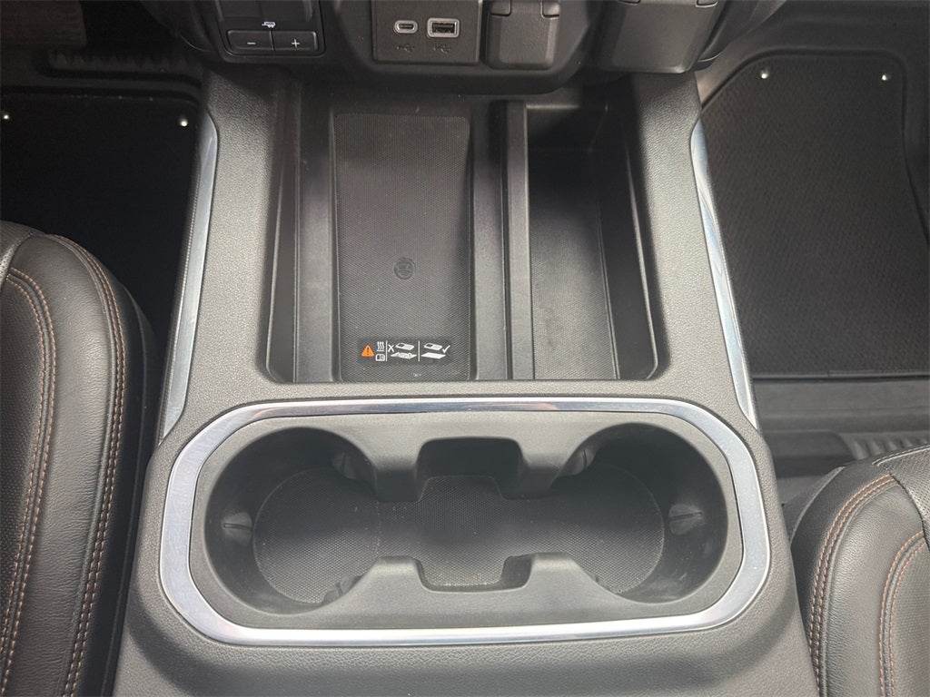 2022 GMC Sierra 1500 Limited 4WD Crew Cab Short Box AT4