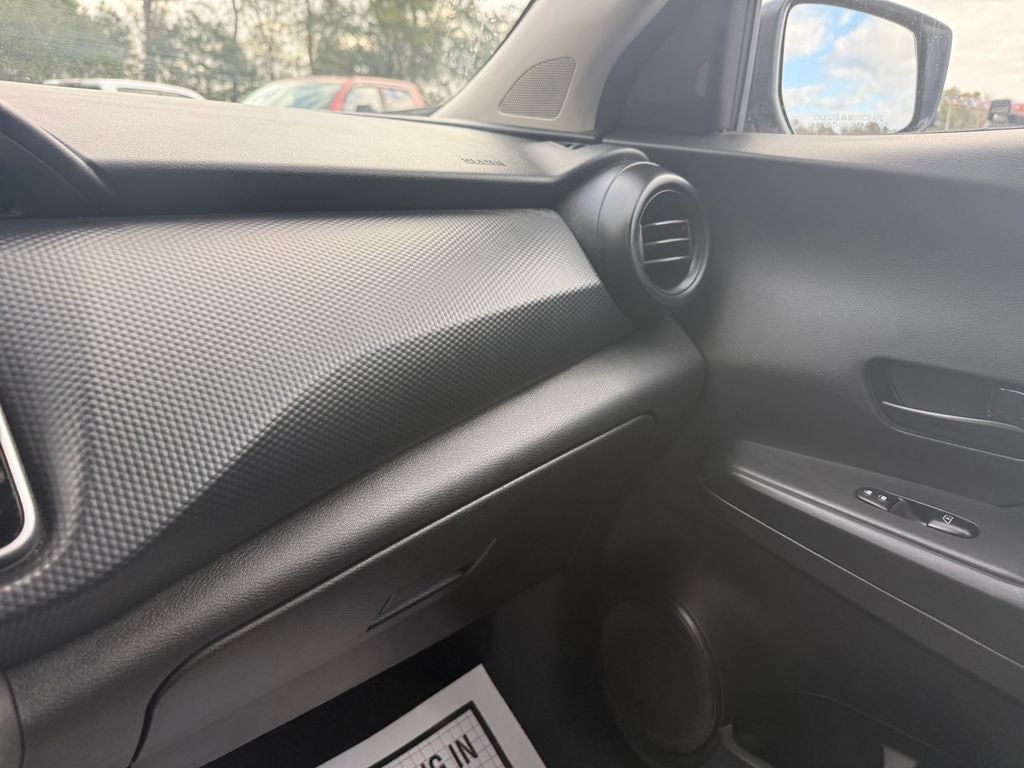 2023 Nissan Kicks S Xtronic CVT