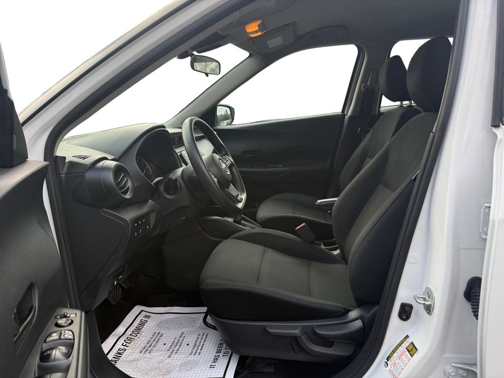 2023 Nissan Kicks S Xtronic CVT