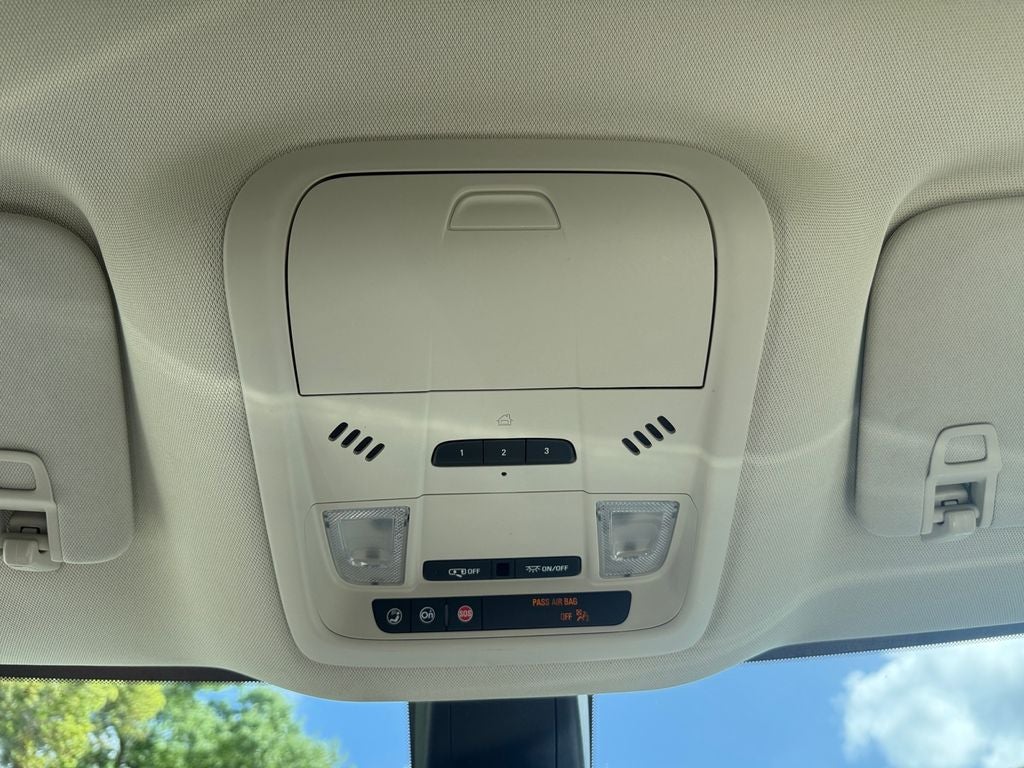 2022 Buick Enclave FWD Essence