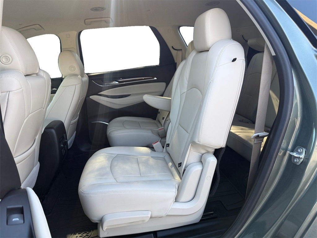 2023 Buick Enclave Essence FWD
