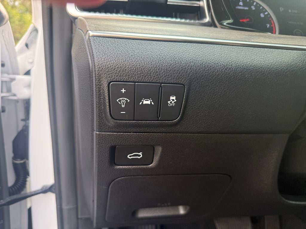 2024 Kia K5 EX - Photo 18