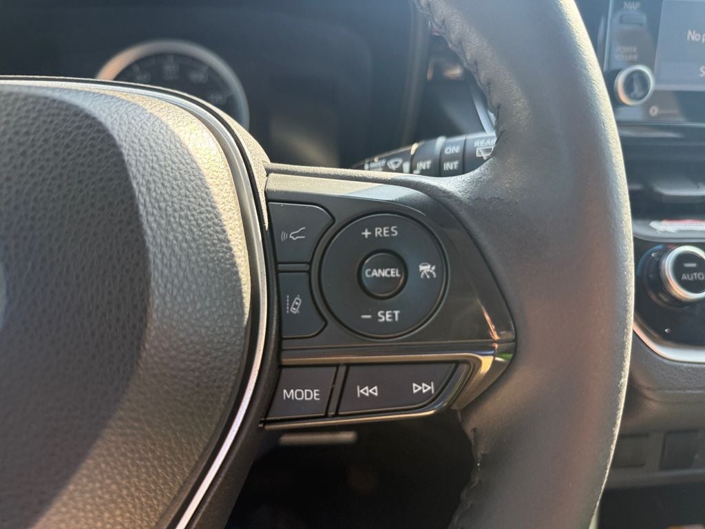 2022 Toyota Corolla Cross LE - Photo 23