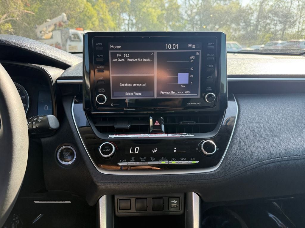 2022 Toyota Corolla Cross LE - Photo 24