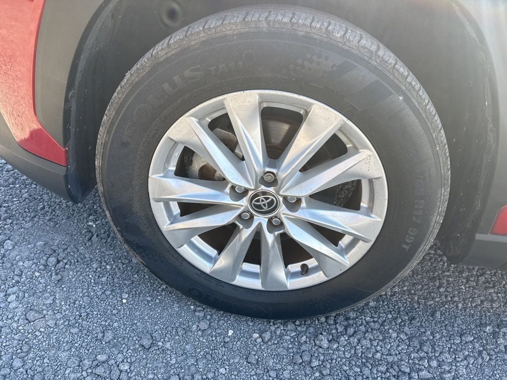 2022 Toyota Corolla Cross LE