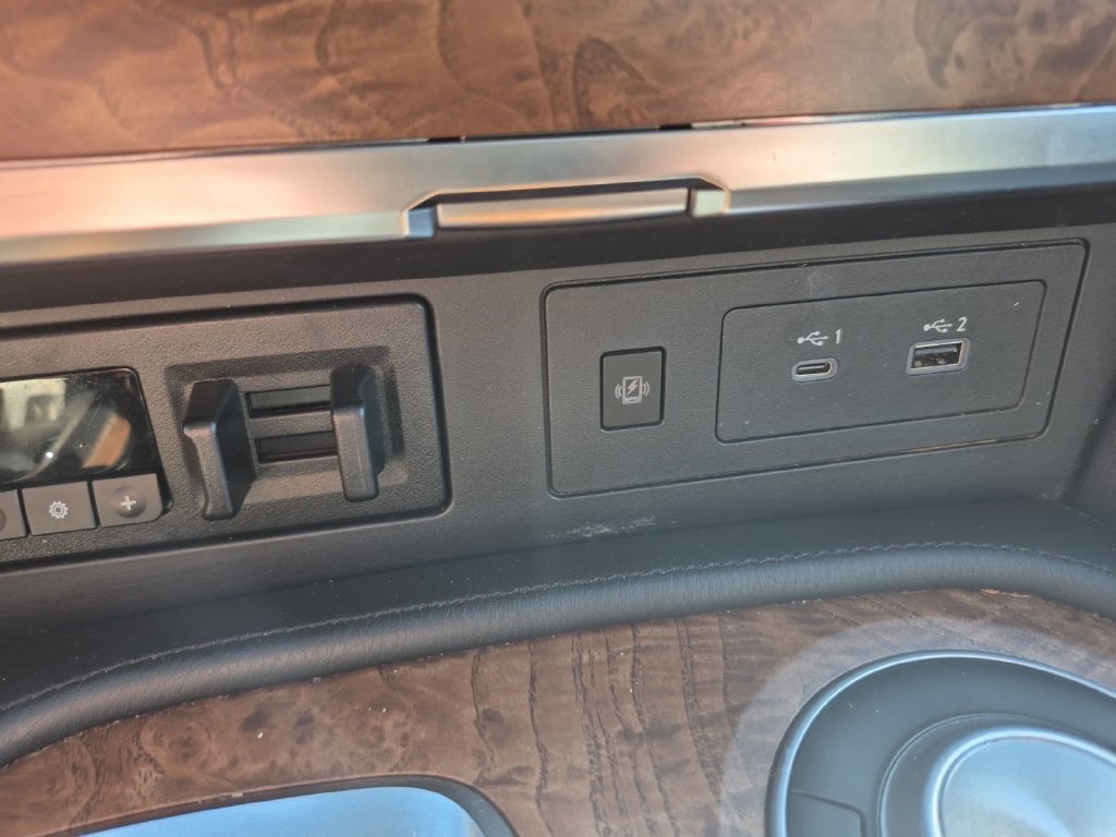 2023 Nissan Armada SL 2WD