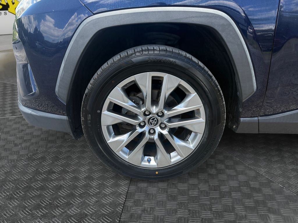 2019 Toyota Rav4 XLE Premium