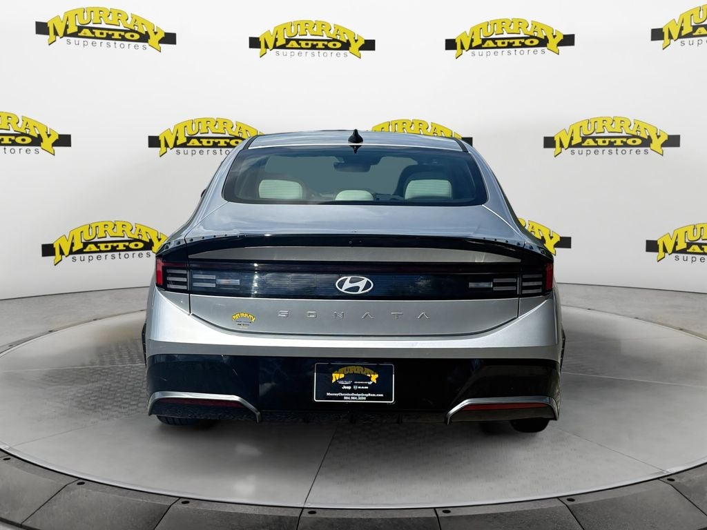 2025 Hyundai Sonata SEL - Photo 4