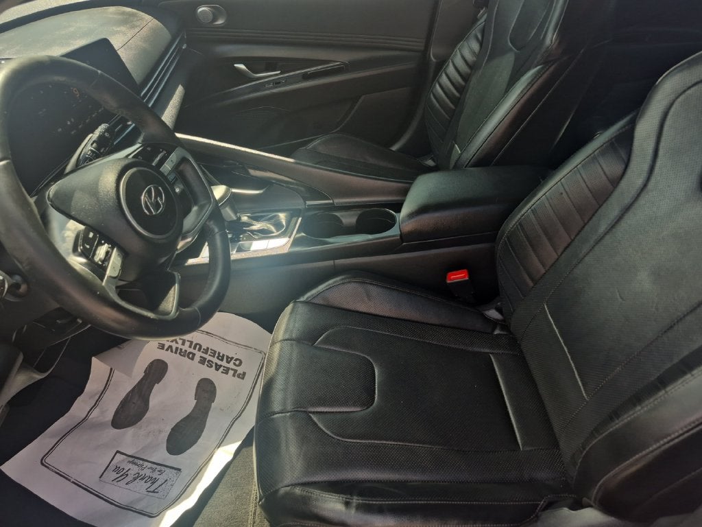 2022 Hyundai Elantra Limited