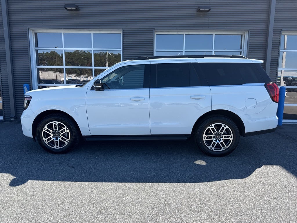 2025 Ford Expedition Active 4X4