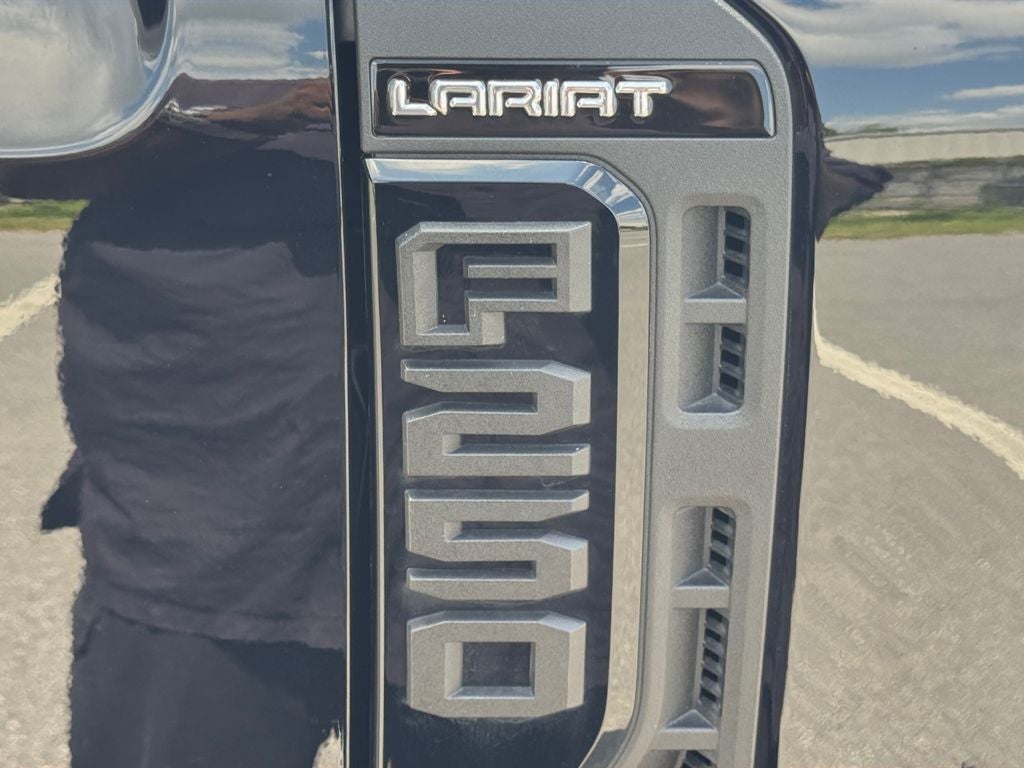 2025 Ford F-250SD Lariat