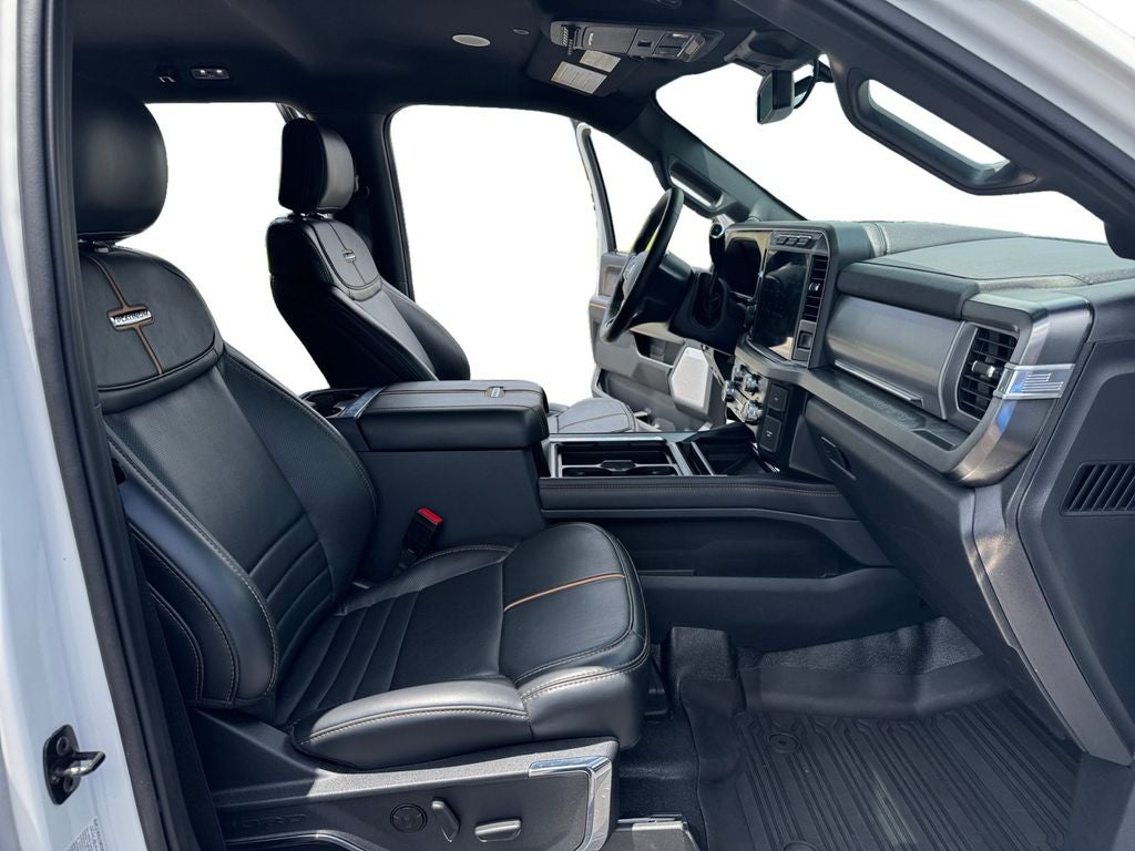2024 Ford F-350SD Platinum