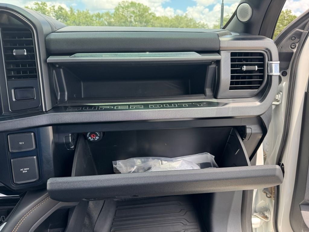 2024 Ford F-350SD Platinum