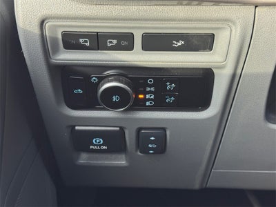 2023 Ford F-150 XLT 5.0 V8