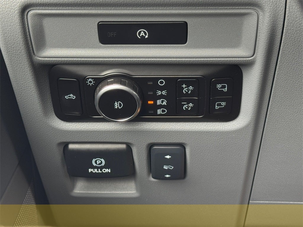 2025 Ford F-150 Lariat 5.0 V8