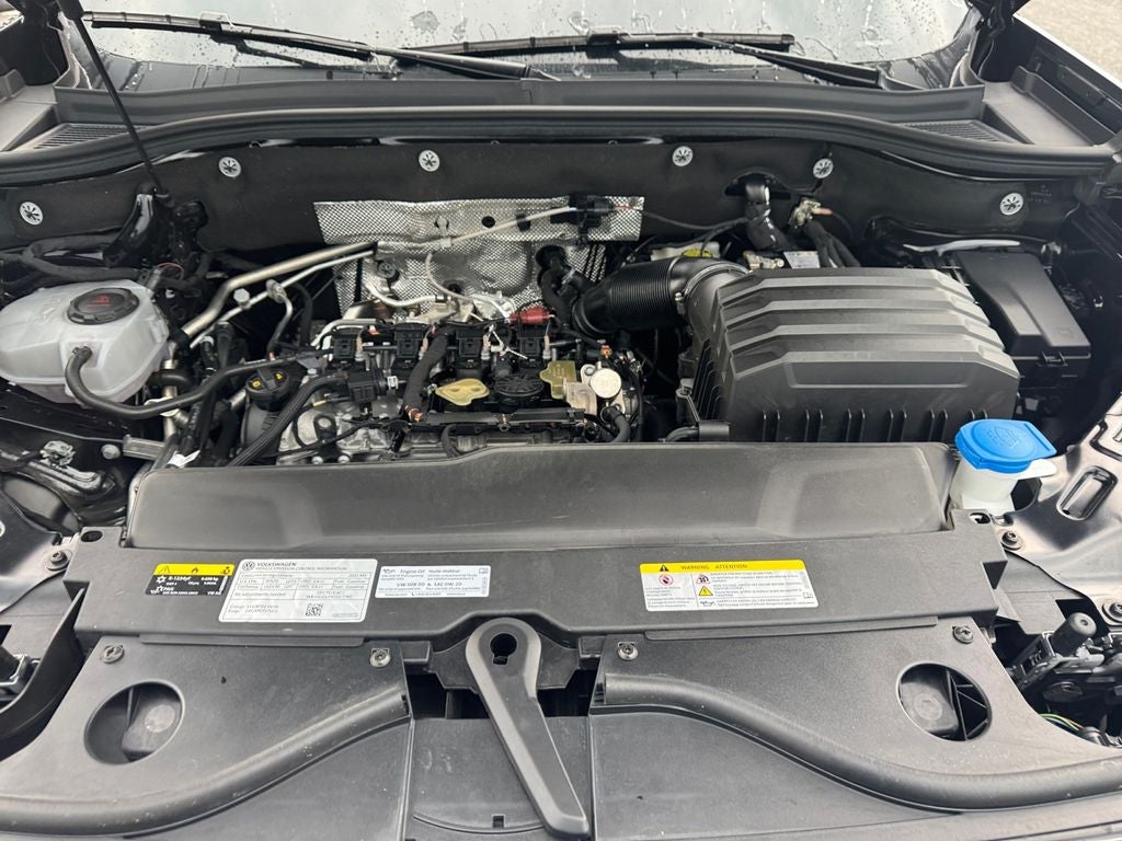 2025 Volkswagen Atlas 2.0T SEL Premium R-Line