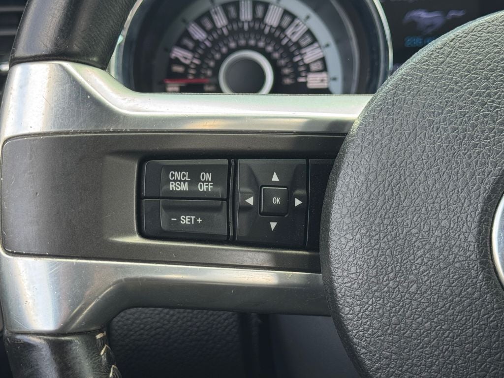 2013 Ford Mustang V6 Premium