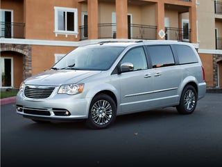 2013 Chrysler Town &amp; Country Touring