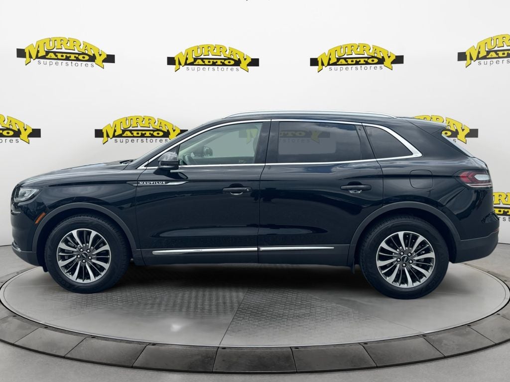 2022 Lincoln Nautilus Standard