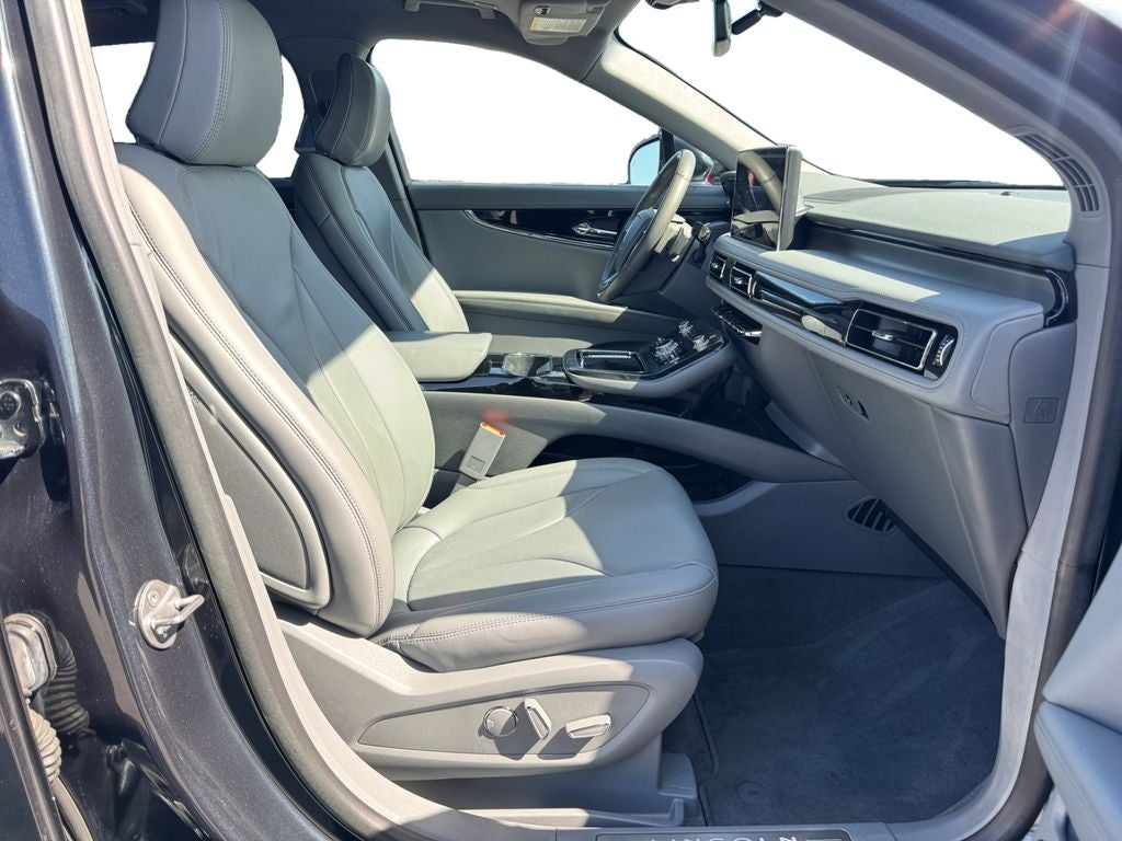 2021 Lincoln Nautilus Reserve