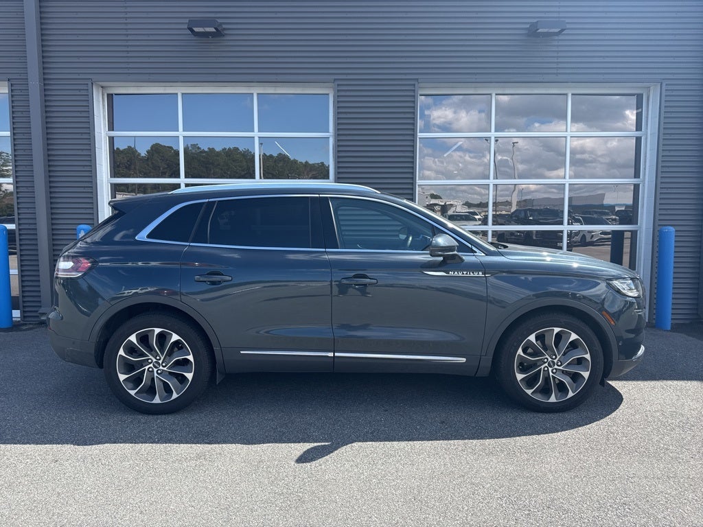 2021 Lincoln Nautilus Reserve