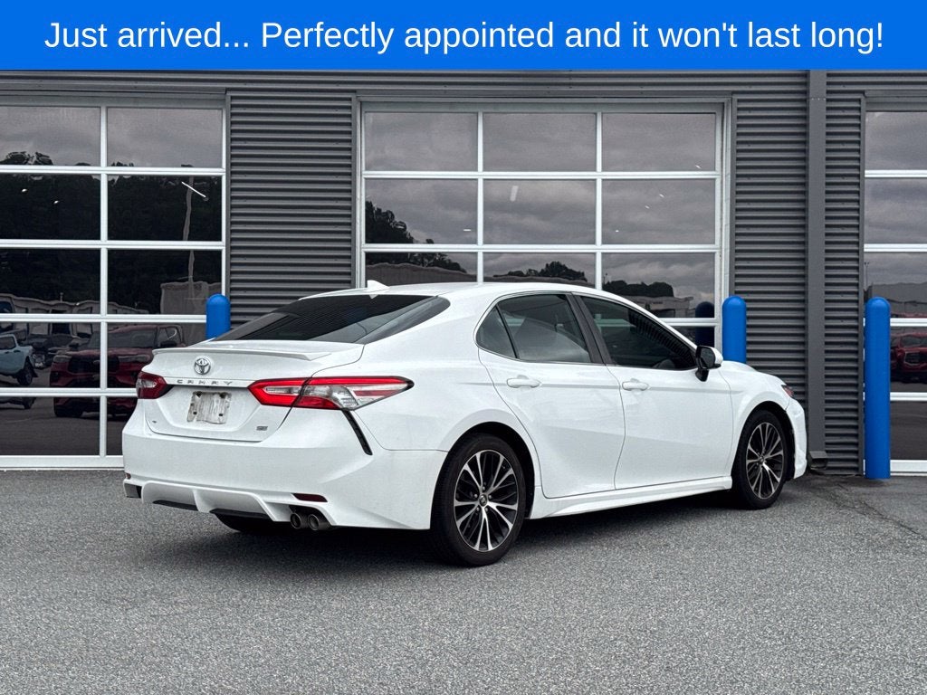 2019 Toyota Camry SE