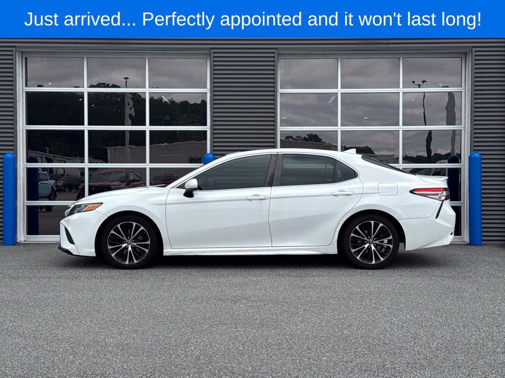 2019 Toyota Camry SE