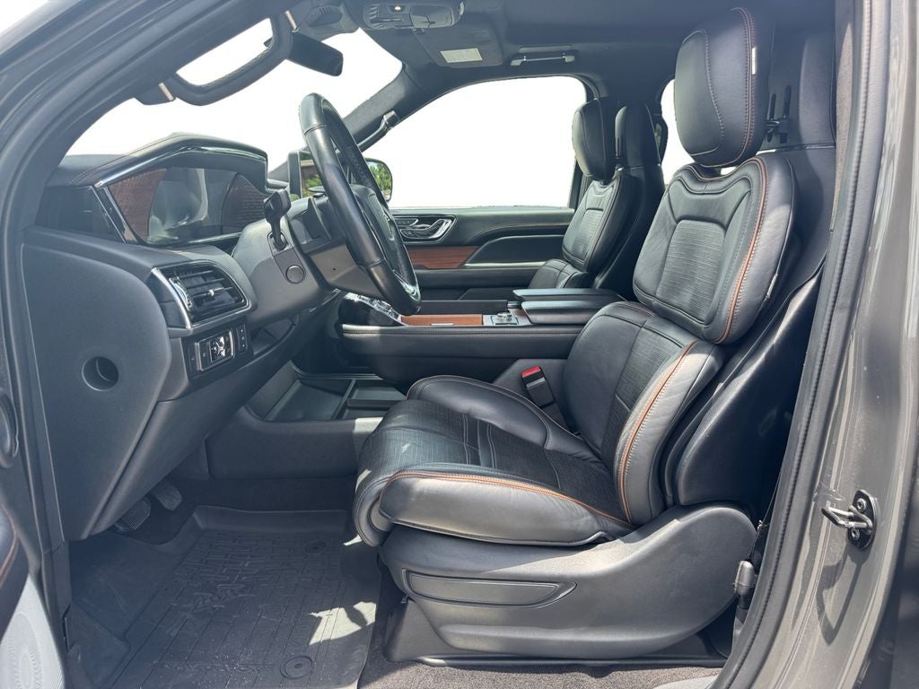 2022 Lincoln Navigator Black Label