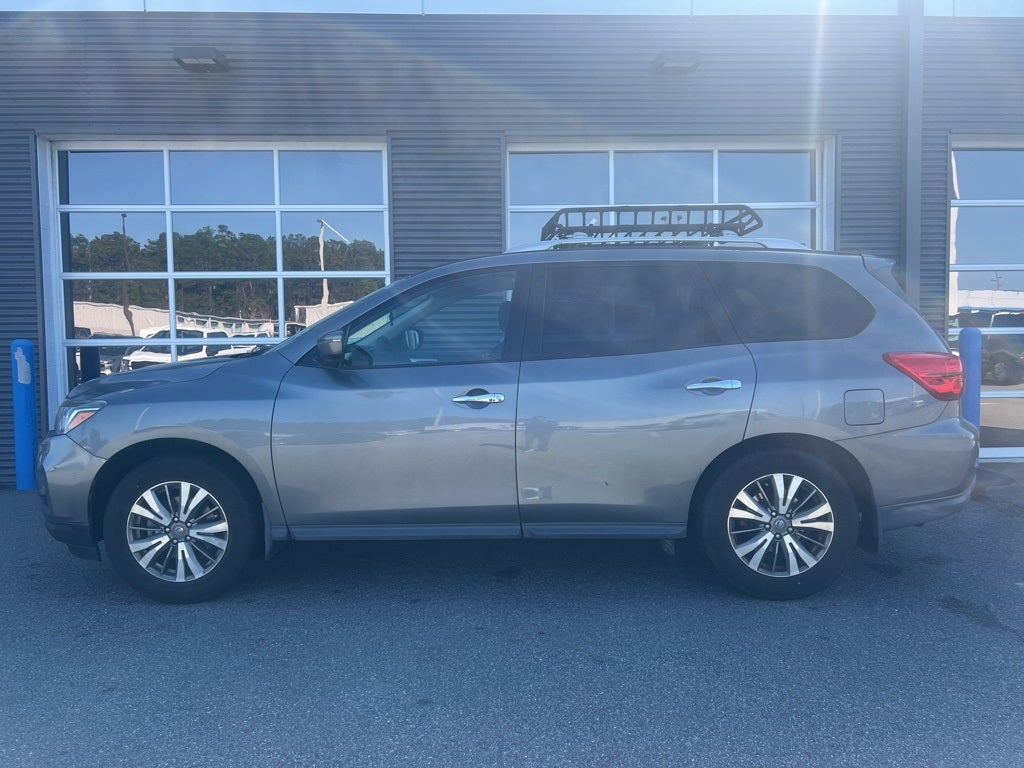 2019 Nissan Pathfinder S