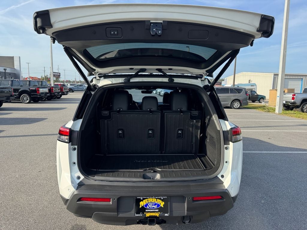 2025 Nissan Pathfinder Rock Creek