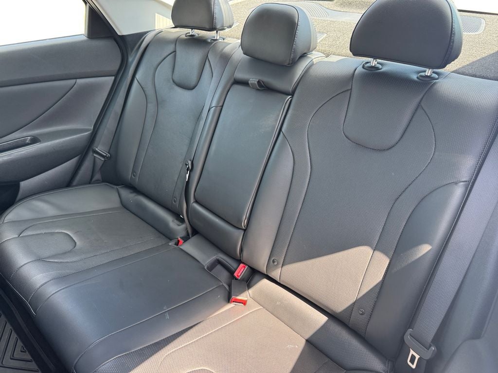 2022 Hyundai Elantra Limited