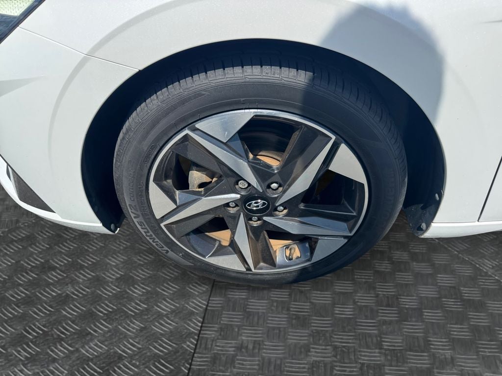 2022 Hyundai Elantra Limited
