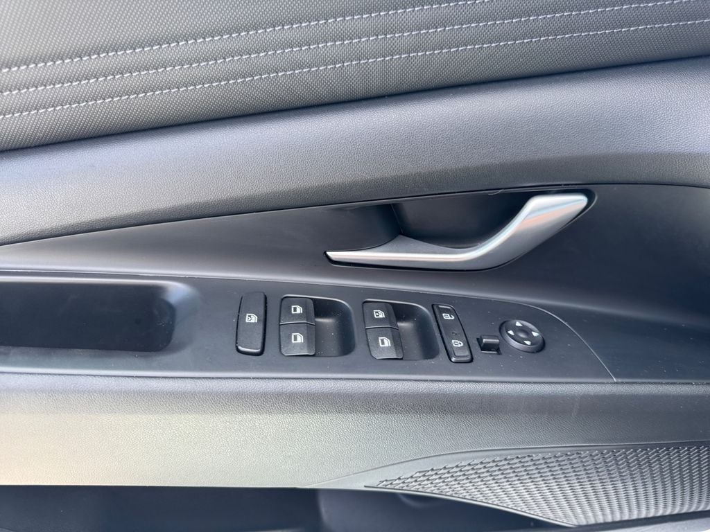 2022 Hyundai Elantra Limited