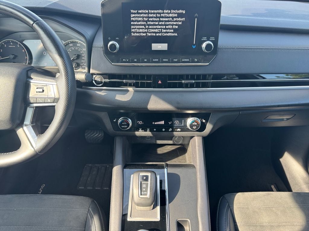 2023 Mitsubishi Outlander SE
